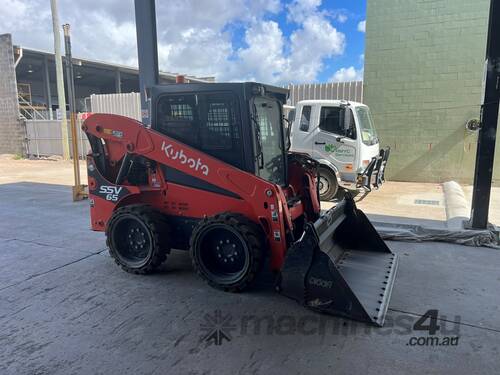 2022 Kubota Skid Steer