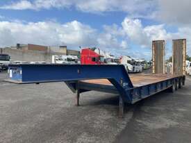 1985 Brentwood BXX34 B/S Tri Axle Float Trailer - picture1' - Click to enlarge