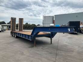 1985 Brentwood BXX34 B/S Tri Axle Float Trailer - picture0' - Click to enlarge