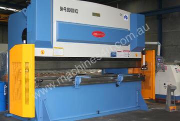 Steelmaster SM-PB300-4000CNC2 Hydraulic Pressbrake Steelmaster SM-PB300-4000CNC2 Hydraulic Pressbrake
