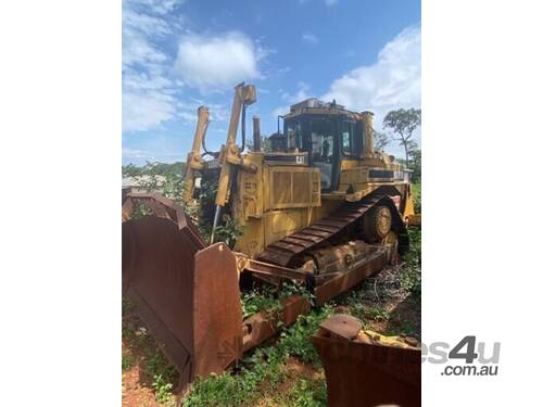 caption 2008 CAT D7R Crawler Dozer
