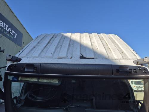 2003 Isuzu FRR500 (4x2) Curtainsider **REPAIRABLE WRITE-OFF**