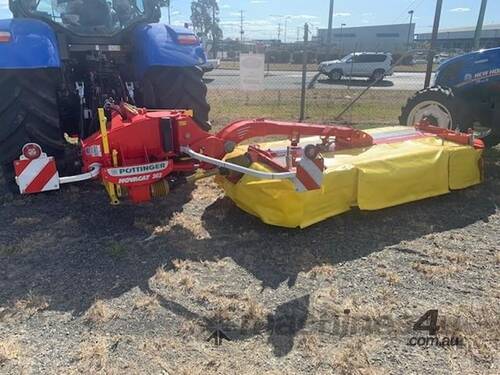 caption Poettinger Novacat 302 3PL Mower Conditioner