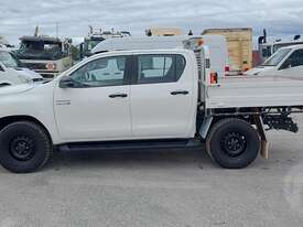 Toyota Hilux GUN126R - picture2' - Click to enlarge