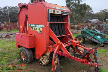 (8658) John Shearer/Gehl Round Baler (Carisbrook, VIC)