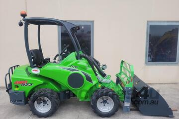 Avant 2025 Demo   523 Loader Avant 2025 Demo   523 Loader