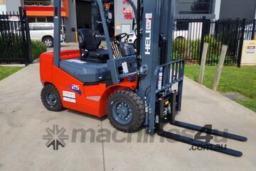 Heli K2 2.5T Diesel Forklift | Brand   | Side shift + Fork Postioner