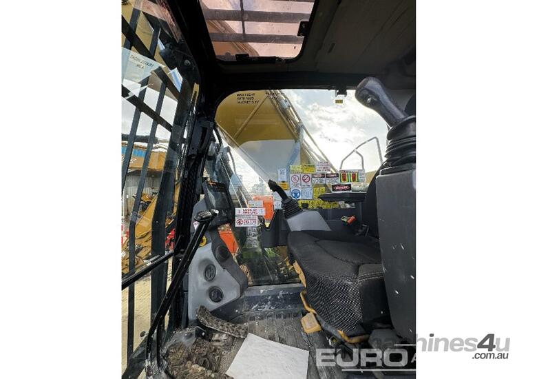 caption 2019 CAT 320 2D