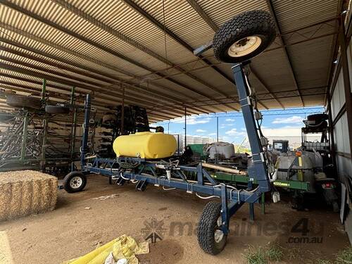 caption HAYES 3PL WEEDSEEKER SPRAYER