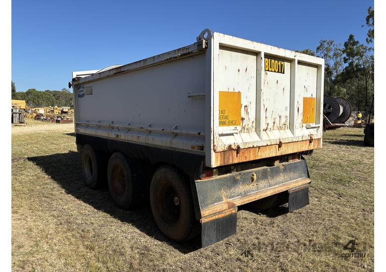 1981 Shepherd Pig Tri-Axle