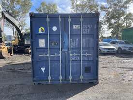 1 x 20ft Shipping Container - picture1' - Click to enlarge