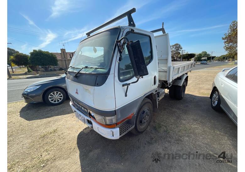 caption 2001 Mitsubishi Canter Cab Chassis