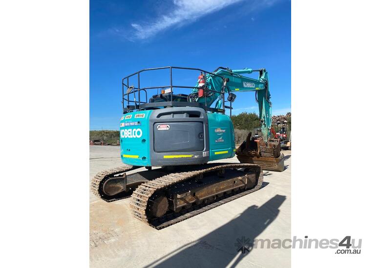 caption 2017 Kobelco Sk235sr-2