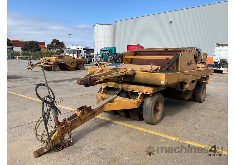 caption 2015 Flocon Multi Tyred Roller