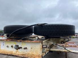 1989 Lusty Allison Tri Axle Low Loader - picture2' - Click to enlarge