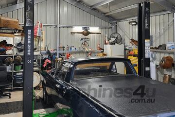 Hammerhead 4.0T Base Frame Two Post Lift Hoist