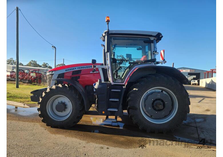 caption Massey Ferguson 8S.205 Dyna7 **INCLUDES MASSEY FERUSON 12 MONTH WARRANTY**