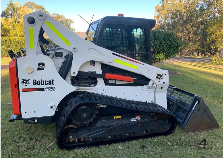 caption 2019 Bobcat T770 SKID STEER LOADER CATERPILLAR CASE KUBOTA TEREX ASV