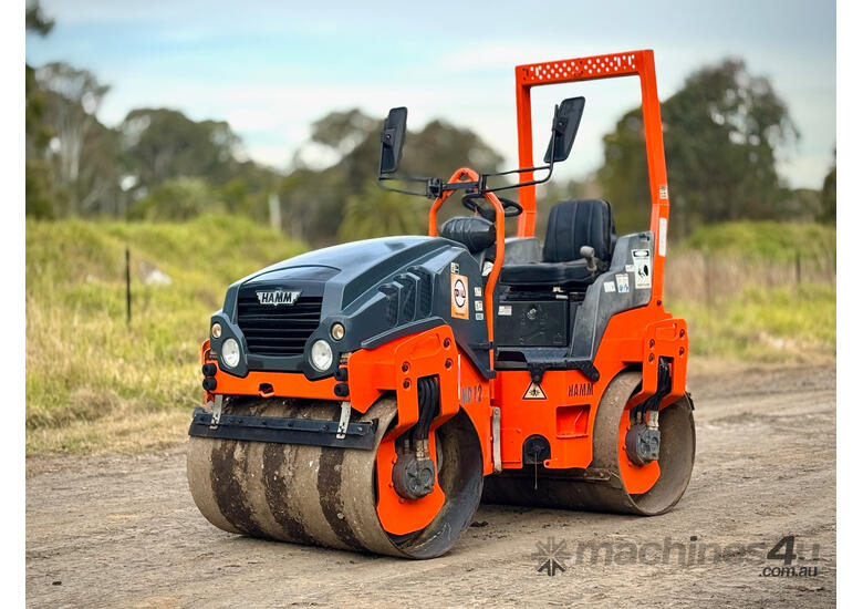 Hamm HD12 Vibrating Roller Roller/Compacting