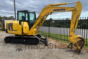 Komatsu   6 Ton Excavator