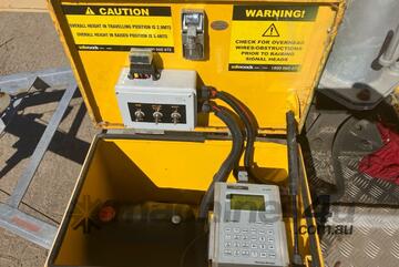 2014 Safe Roads F1504001 Single Axle Sign Board Trailer 2014 Safe Roads F1504001 Single Axle Sign Board Trailer