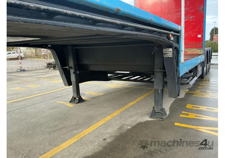 caption 2007 Maxitrans ST3 Tri Axle Drop Deck Curtainside A Trailer