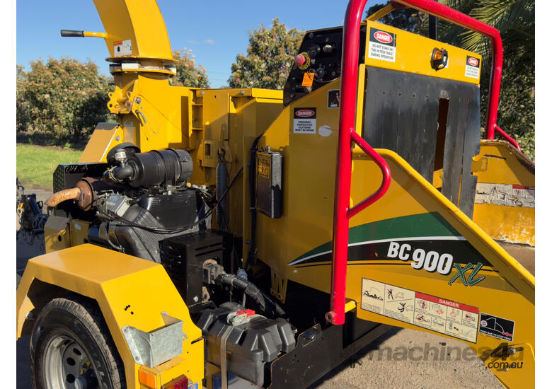 Vermeer BC900XL Wood Chipper Forestry Equipment