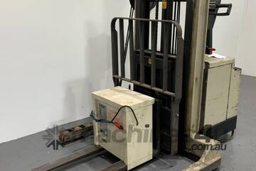 Crown 30WRTL102 Ped Op Batt Elec Walkie Reach Forklift (No Licence) Crown 30WRTL102 Ped Op Batt Elec Walkie Reach Forklift (No Licence)