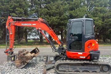 Kubota 2020   U55-4G