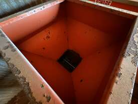 Agware Triple Fertilizer Spreader **Located Werribee South** - picture0' - Click to enlarge