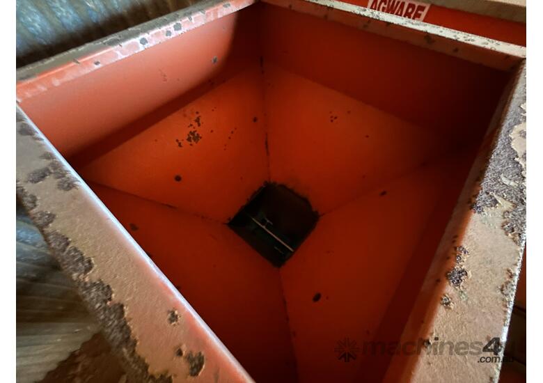 Agware Triple Fertilizer Spreader **Located Werribee South**