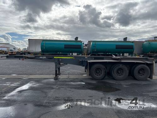 2022 Maxitrans ST3 Tri Axle Skel Trailer