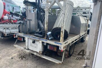 Isuzu NNR 45-150 Crane Truck (Table Top)