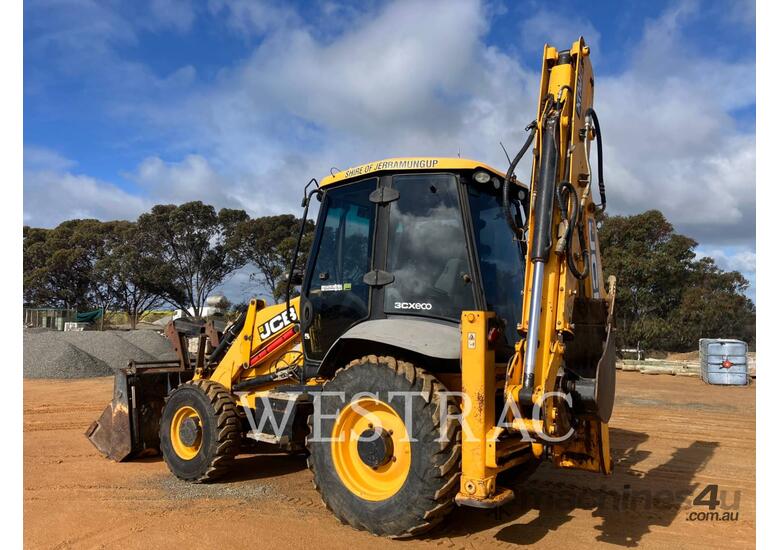 JCB 3CX Backhoe Loaders