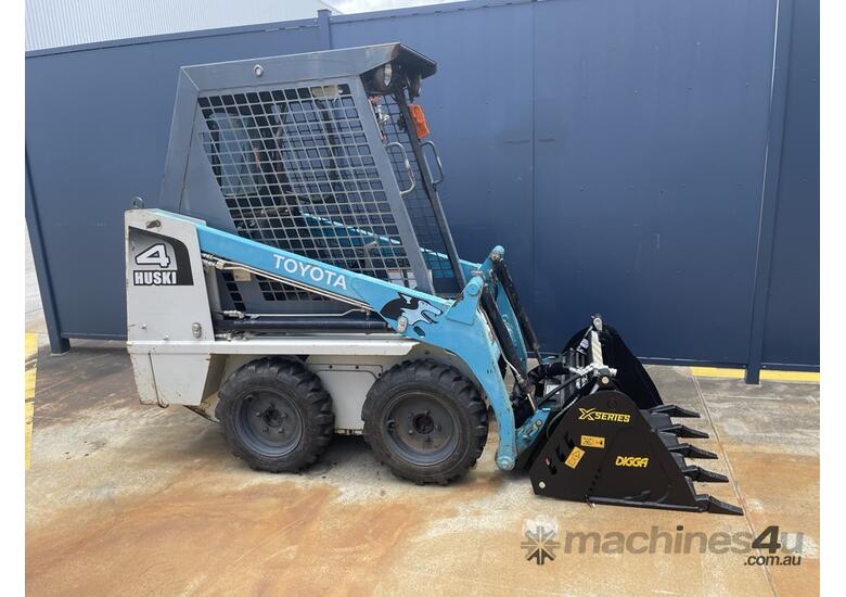 Toyota Huski 4SDK4