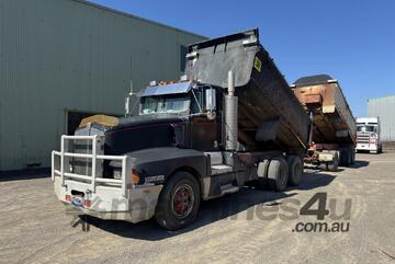 1988 Kenworth T600A (6x4) Tipper & 2002 Macol 3A Dog Tipper Trailer