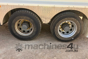 2019 Volvo FE320 Side Loading Garbage Compactor