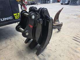 2025 Roo Attachments 13T Static Grab to Fit Excavator *Unused* - picture2' - Click to enlarge