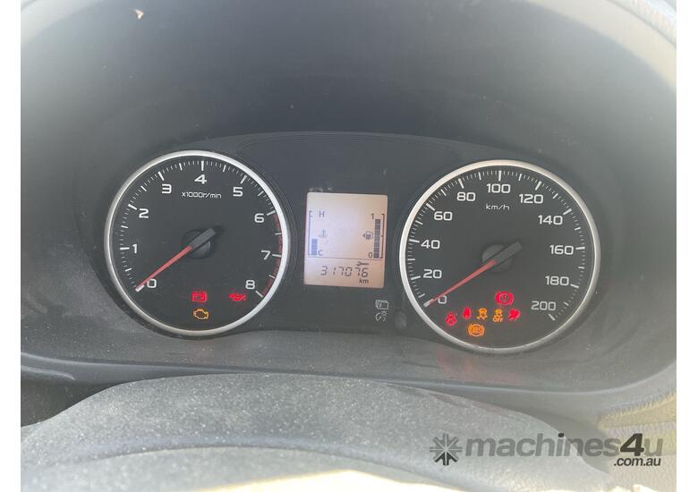 2016 Mitsubishi Triton GLX Petrol