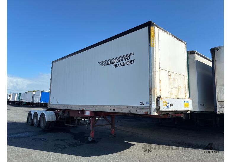 2006 Maxitrans ST3 Tri Axle Roll Back Refrigerated Pantech A Trailer