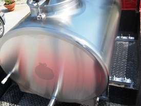1,000lt Insulated Stainless Steel Tank, Milk Vat -Transportable (Made to Order) - picture1' - Click to enlarge