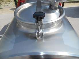 1,000lt Insulated Stainless Steel Tank, Milk Vat -Transportable (Made to Order) - picture2' - Click to enlarge