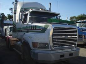 1993 Ford L9000 - picture3' - Click to enlarge