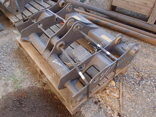 Volvo Backhoe Front Quick Hitch