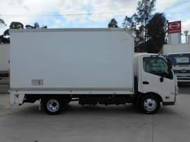 2013 Hino 300 SERIES 616 AUTO/ CAR LICENCE PANTECH AND LIFTER - picture2' - Click to enlarge