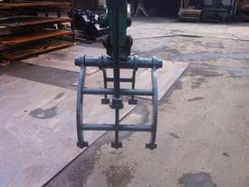 2.5-3.5 Tonne Grapple Australian Manufactured Attachment - picture2' - Click to enlarge