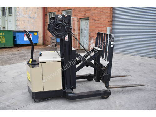 Crown 1.5T Walkie Reach Stacker Forklift for HIRE from $180pw + GST