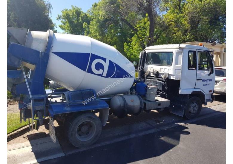 caption 2003 6 speed Manual Nissan Concrete Truck UD MK 240