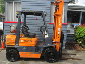 Toyota 2.5 ton LPG, Cheap Used Forklift - picture0' - Click to enlarge