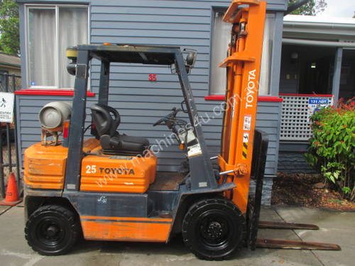 Toyota 2.5 ton LPG, Cheap Used Forklift
